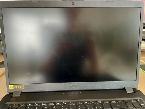 Acer aspire 10gb - i7, •